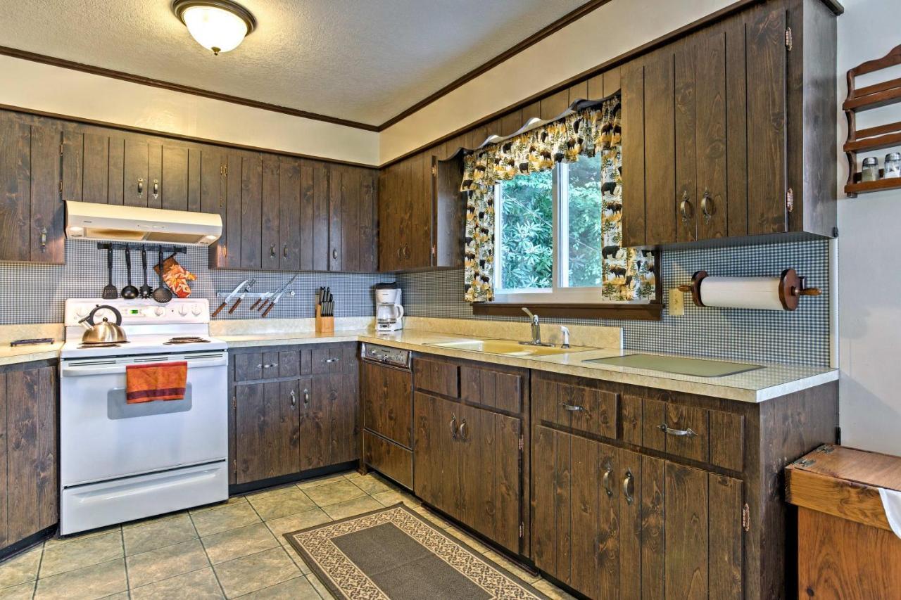 Secluded Mountain Home With Stunning Views And Deck! Bryson City Exterior foto